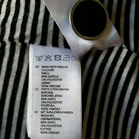 H&M Black Knit Jacket - Picture 6 of 6